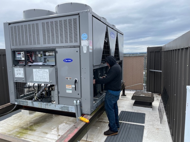 commercial rooftop hvac repair ac repair hvac repair man repairing ac